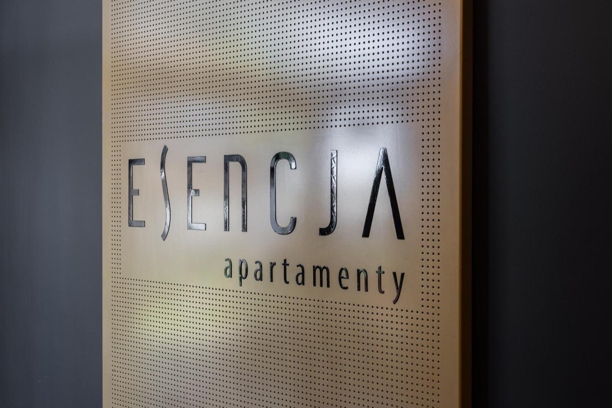 Stylish & Comfy Garbary Apartments With Parking By Noclegi Renters Poznan Exterior foto