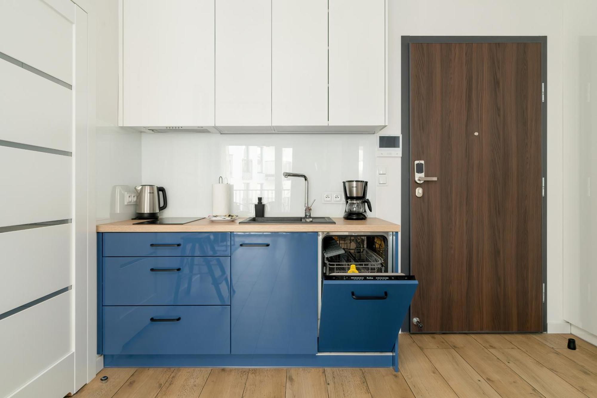 Stylish & Comfy Garbary Apartments With Parking By Noclegi Renters Poznan Exterior foto