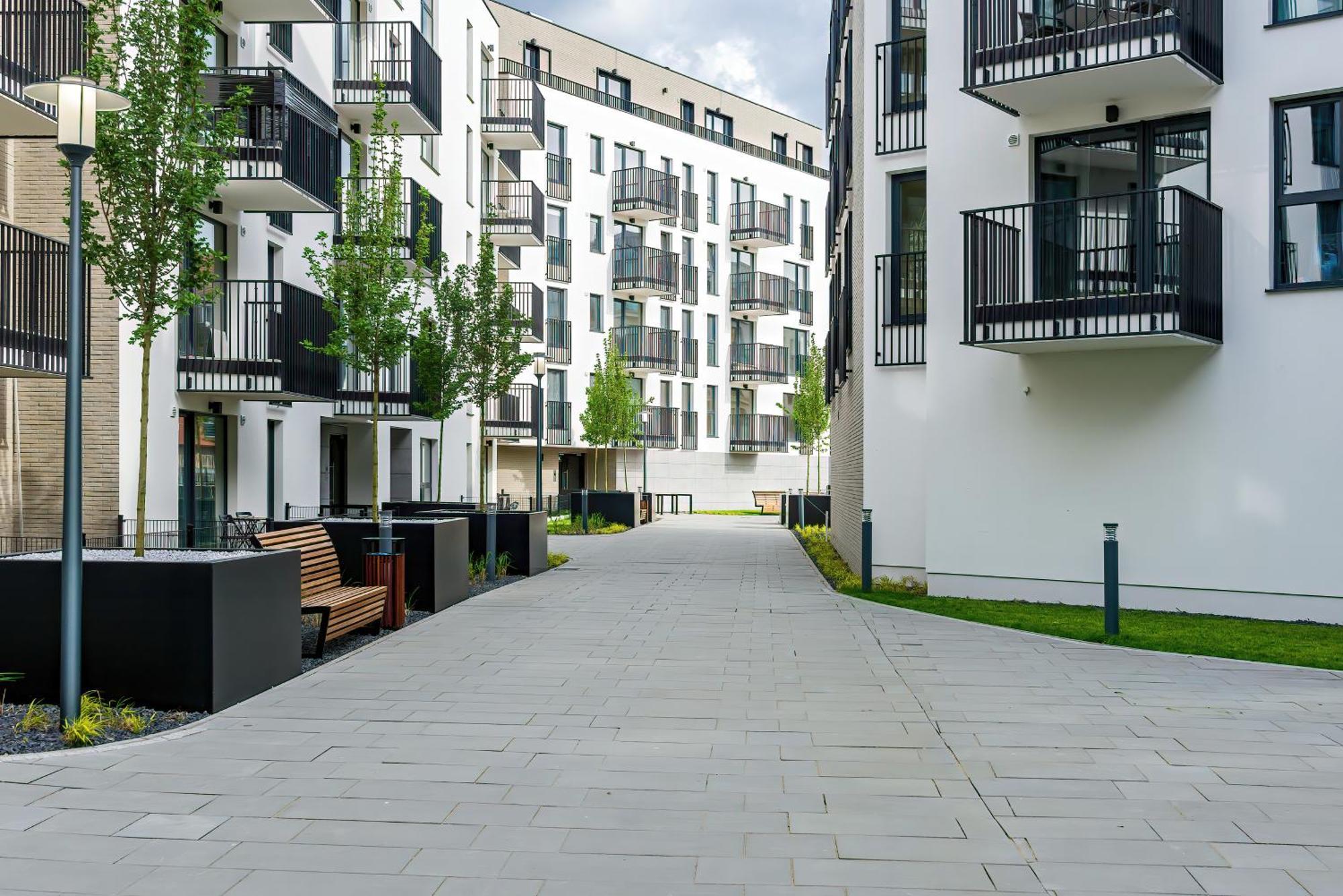 Stylish & Comfy Garbary Apartments With Parking By Noclegi Renters Poznan Exterior foto
