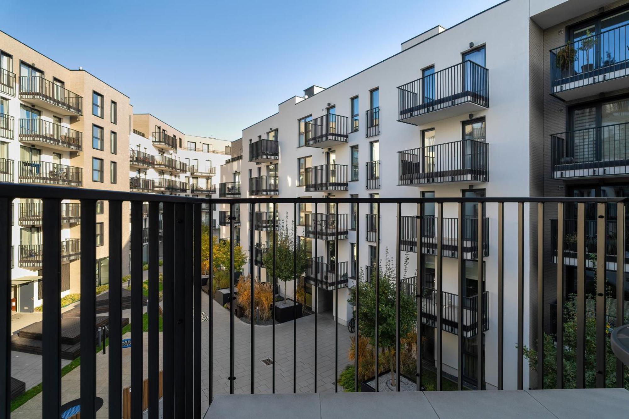 Stylish & Comfy Garbary Apartments With Parking By Noclegi Renters Poznan Exterior foto