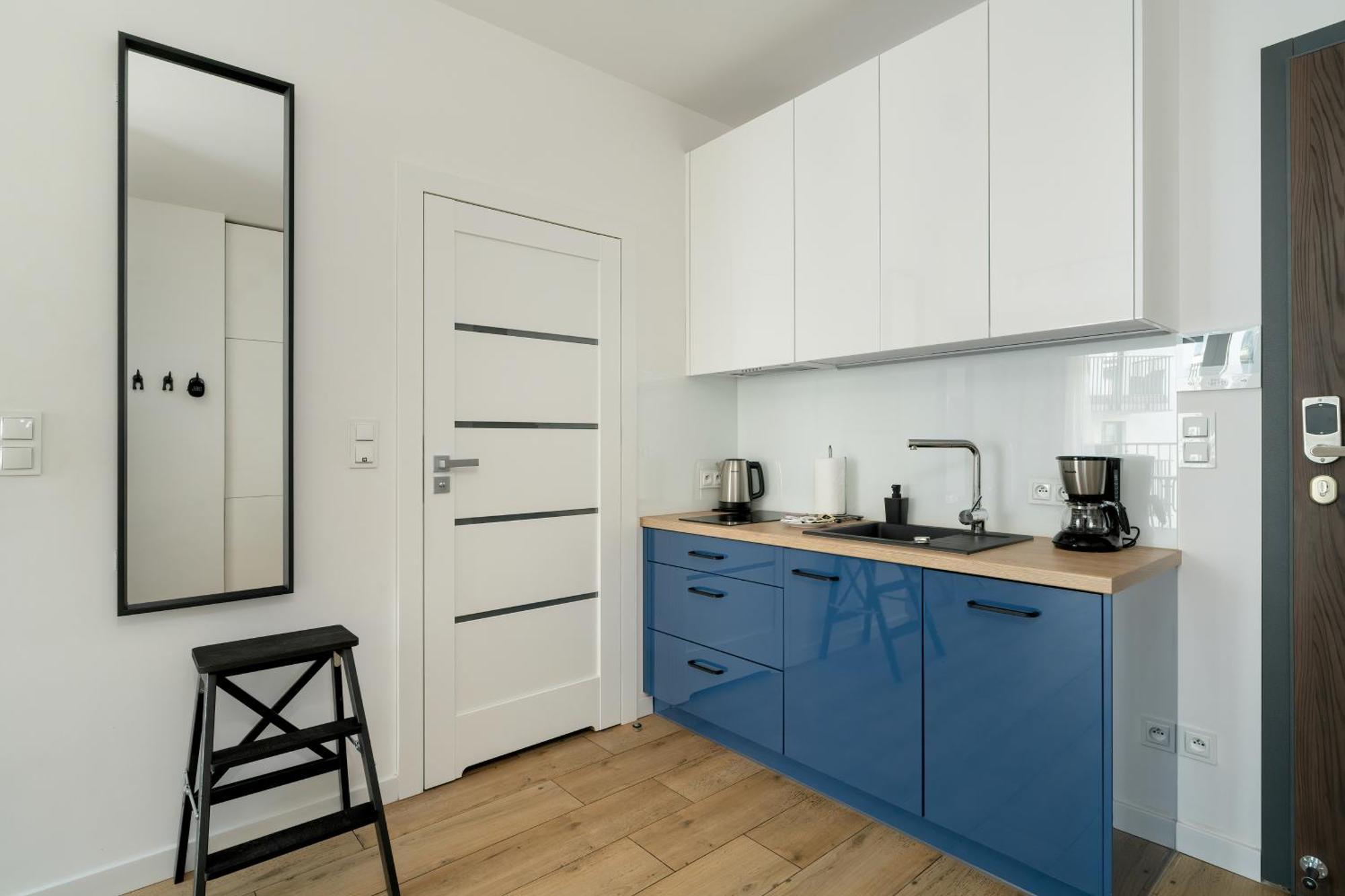 Stylish & Comfy Garbary Apartments With Parking By Noclegi Renters Poznan Exterior foto